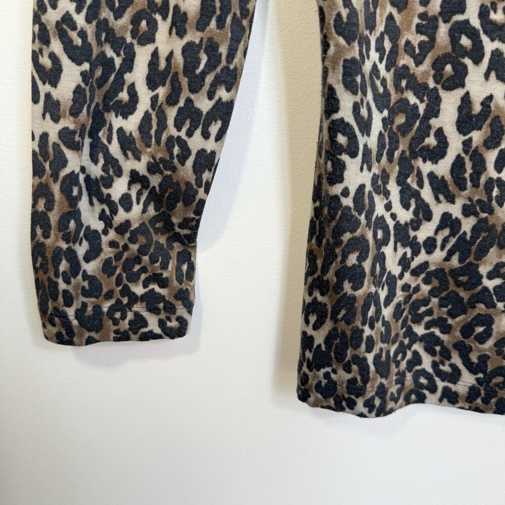 ST JOHN T Shirt Blouse Top M Leopard Print Boat Neck Rayon Spandex Comfy Stretch - Picture 6 of 10